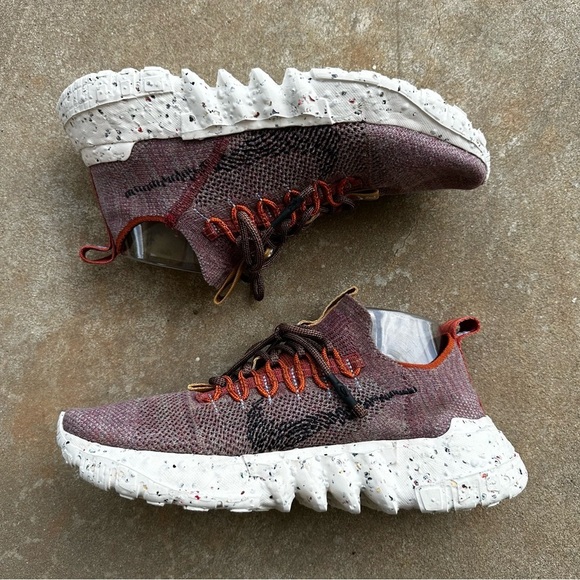 Nike Space Hippie 01 Redstone Sneakers Men’s Size 7.5 - Picture 2 of 8